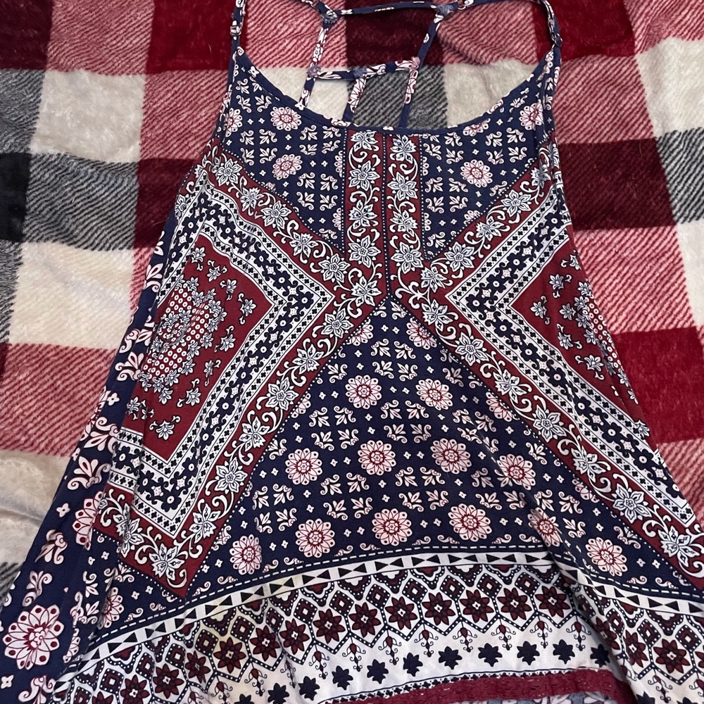 Tank top adjustable straps size small